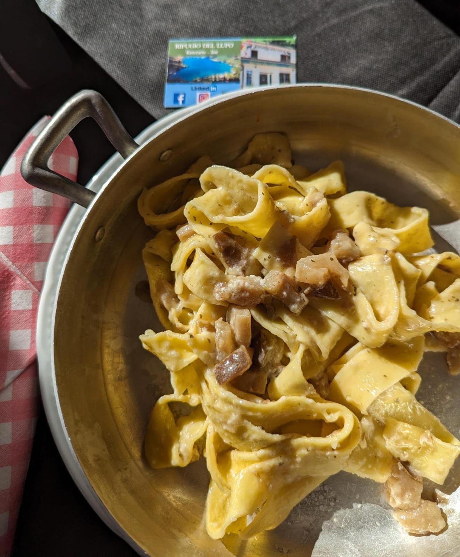 Hotel Il Rifugio Del Lupo スカンノ エクステリア 写真