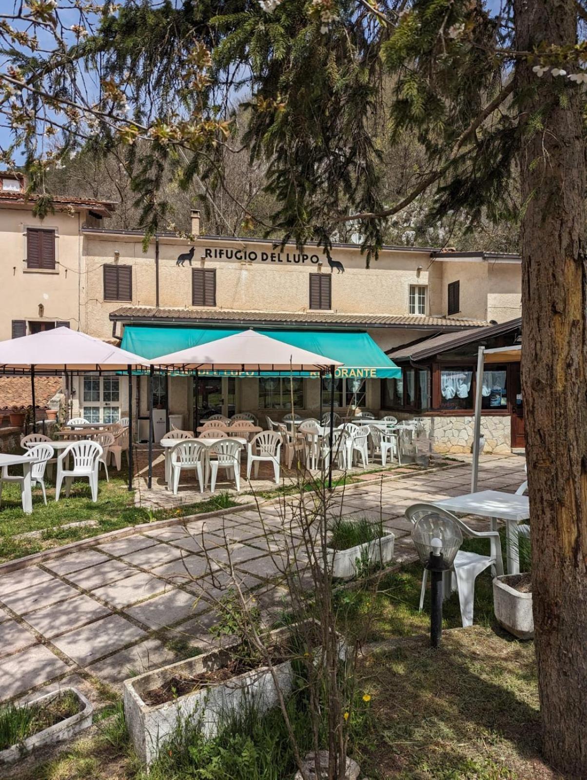 Hotel Il Rifugio Del Lupo スカンノ エクステリア 写真